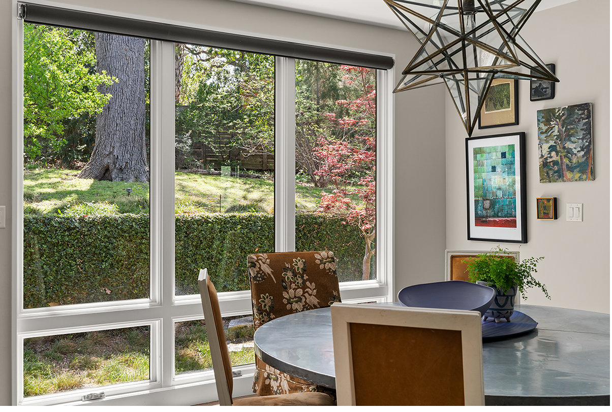 Breakfast nook